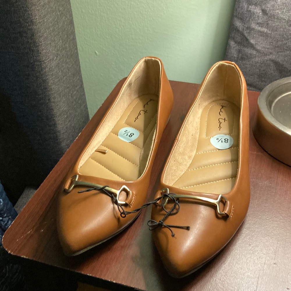 New! Flat shoes